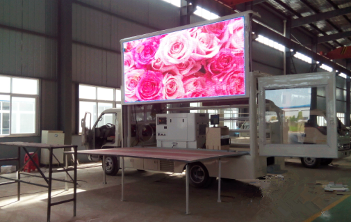 東風(fēng)DFA5040XXC35D6AC型宣傳車(chē)