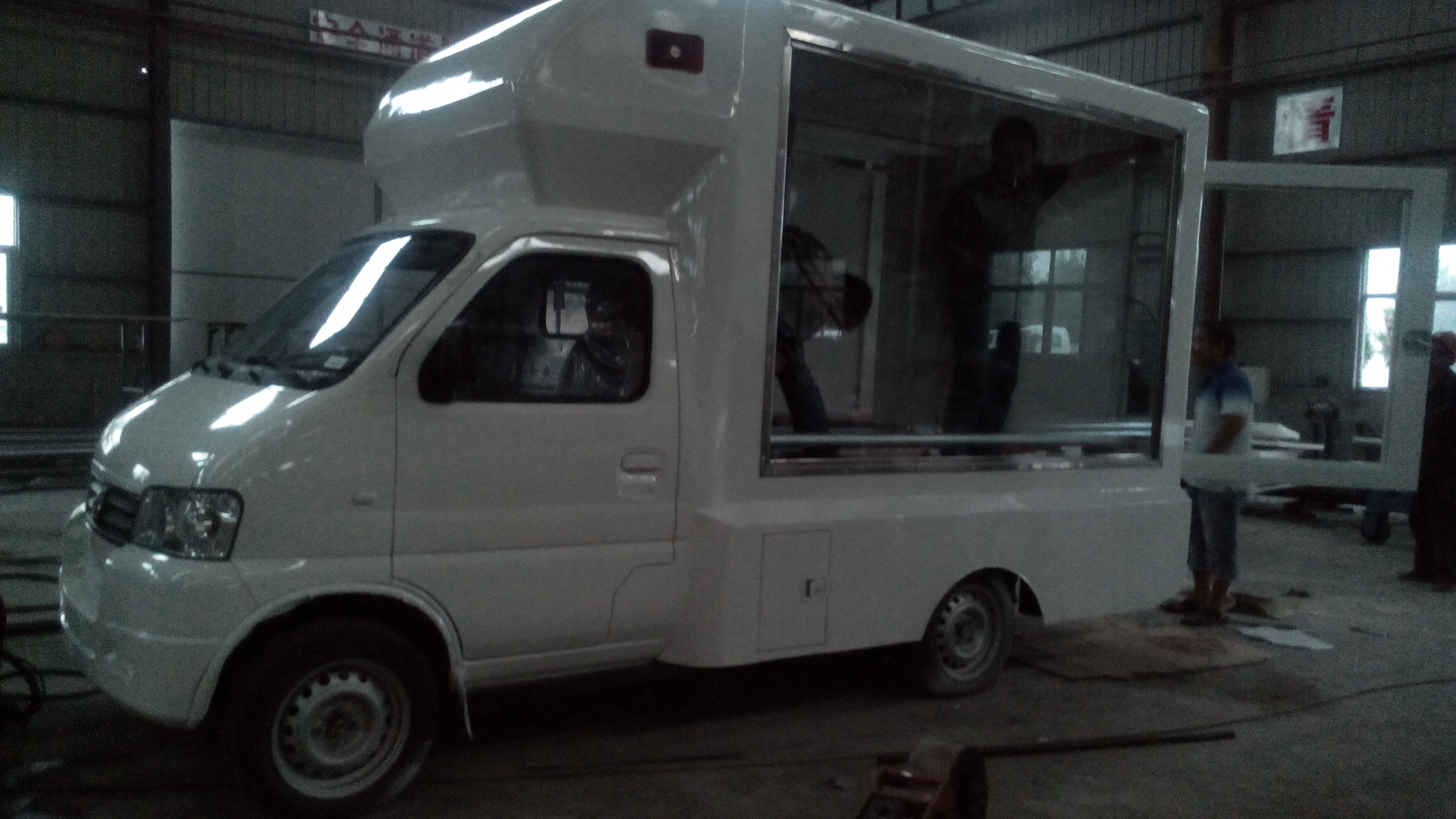 東風(fēng)HCQ5022XXCDFA型宣傳車(chē)