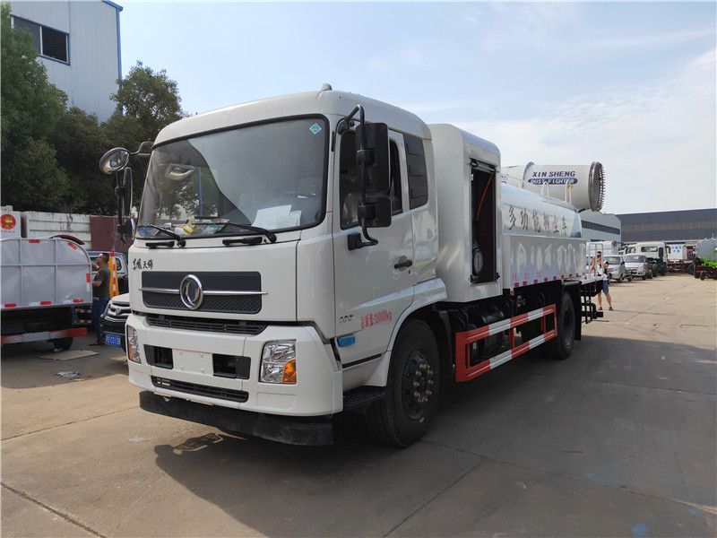 東風(fēng)天錦12方抑塵車