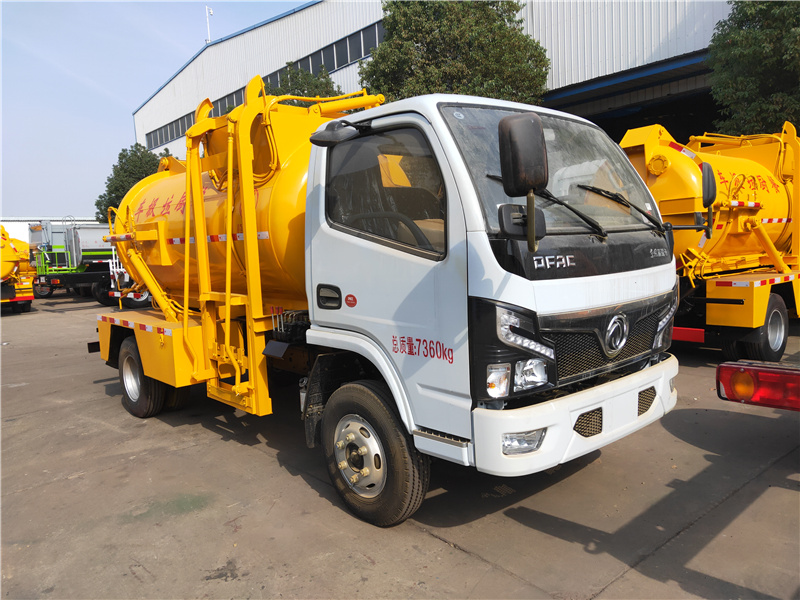 東風(fēng)4方5方餐廚垃圾車(圓罐)