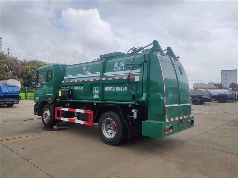 東風(fēng)10方11方餐廚垃圾車(chē)(方罐)