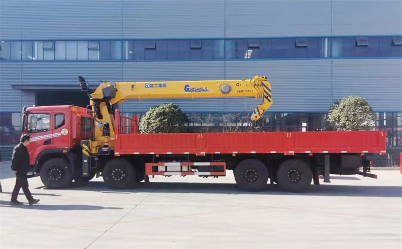 東風華神DV5 前四后八徐工16噸隨車吊